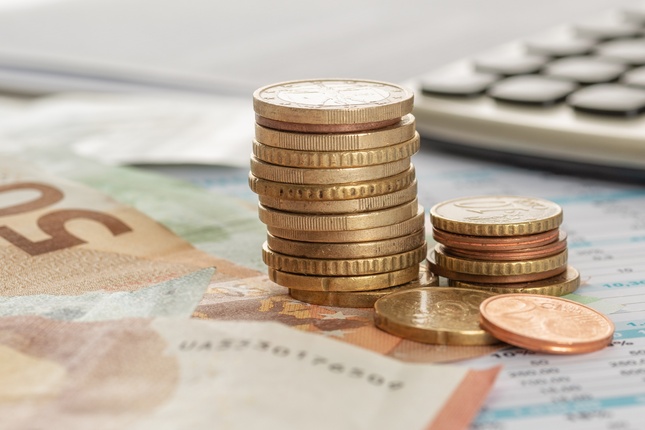 Caritas-Vergütungen halten Spitzenposition.