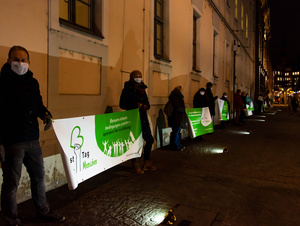 Zum elften Mal haben Vertreter des Sozial- und Wohlfahrtswesens in Würzburg für Verbesserungen in helfenden Berufen demonstriert.