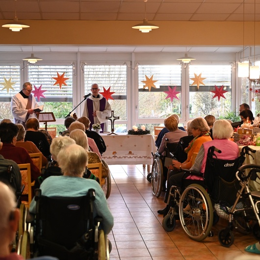 Adventsbesuch Bischof St. Helena