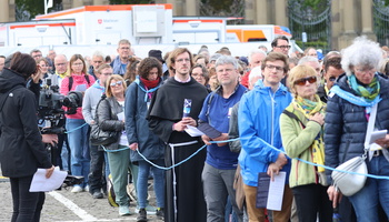 Abschlussgottesdienst 104. Deutscher Katholikentag Abschlussgottesdienst 104. Deutscher Katholikentag