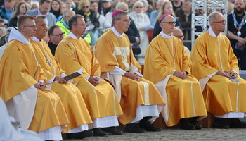 Abschlussgottesdienst 104. Deutscher Katholikentag Abschlussgottesdienst 104. Deutscher Katholikentag