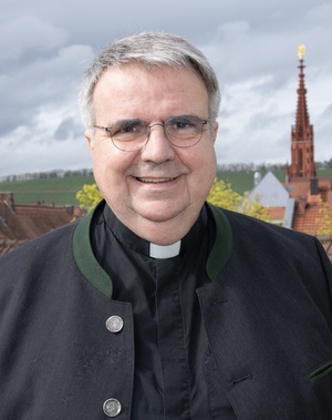 Domkapitular Clemens Bieber