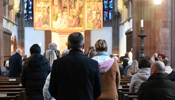 Weihbischof zu Gast bei der Caritas Weihbischof zu Gast bei der Caritas