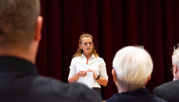 Die Geschäftsführerin des Caritasverbands für den Landkreis Haßberge, Anke Schäflein, vertritt die Rechtsträger der unterfränkischen Caritas in der Arbeitsrechtlichen Kommission.