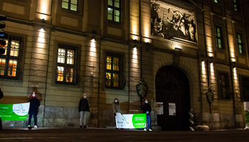 Zum elften Mal haben Vertreter des Sozial- und Wohlfahrtswesens in Würzburg für Verbesserungen in helfenden Berufen demonstriert.