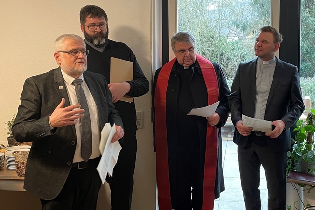 Segnungsfeier im Unterdürrbacher Pfarrhaus.