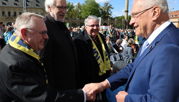 Abschlussgottesdienst 104. Deutscher Katholikentag Abschlussgottesdienst 104. Deutscher Katholikentag