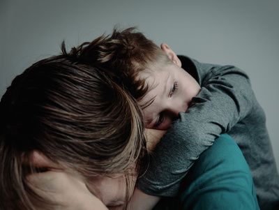 Symbolbild: Häusliche Gewalt gegen Kinder und Frauen hat in der Zeit der Corona-Beschränkungen mutmaßlich deutlich zugenommen.